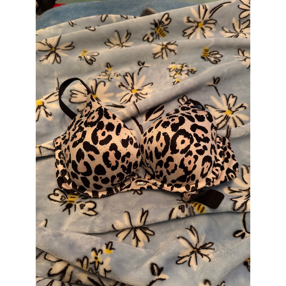 Victorias Secret Pink Cheetah Animal Print Push Up Bra Black Trim Underwire